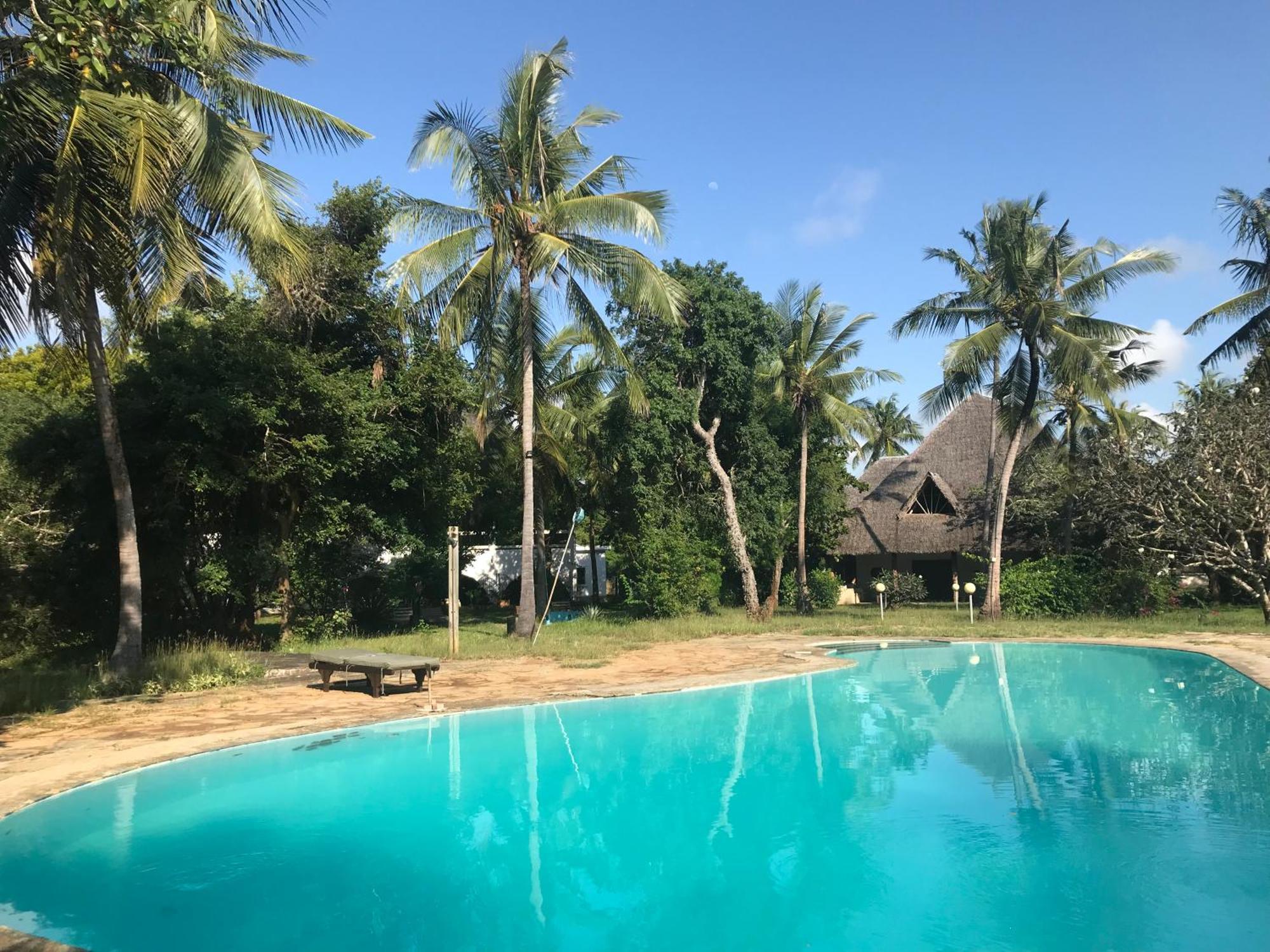 Footprints House Otel Diani Beach Dış mekan fotoğraf